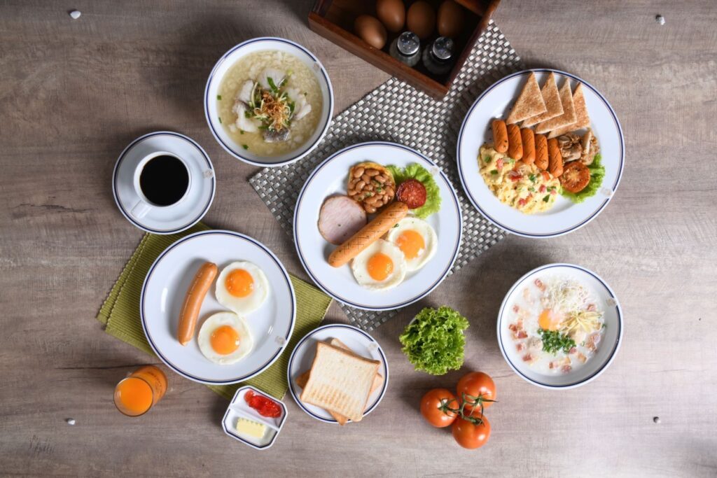 Breakfast at Column Bangkok Hotel