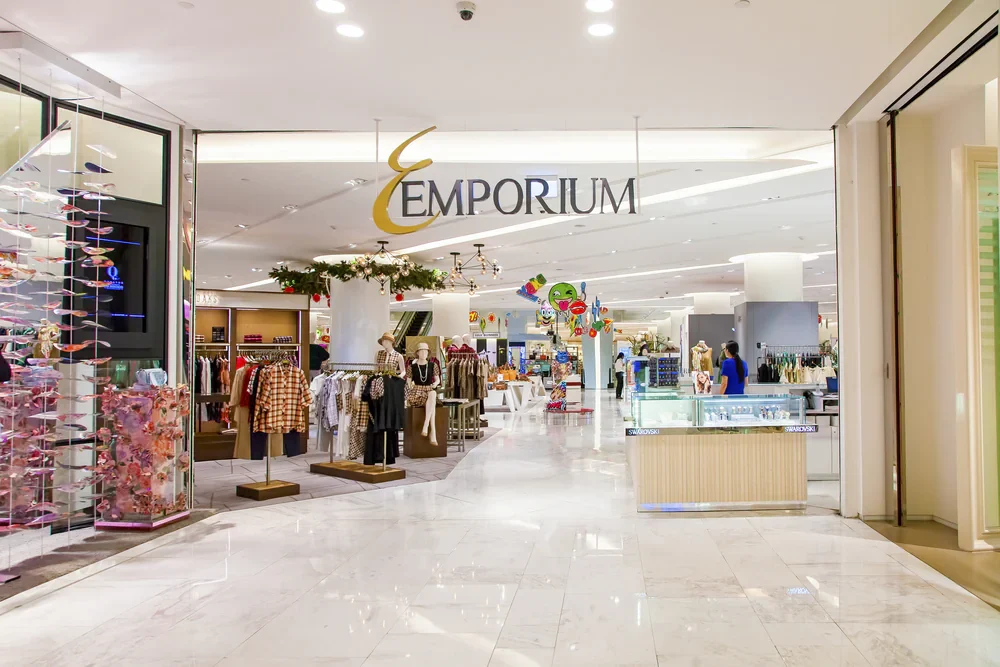 Emporium Shopping Mal - Column Bangkok Hotel